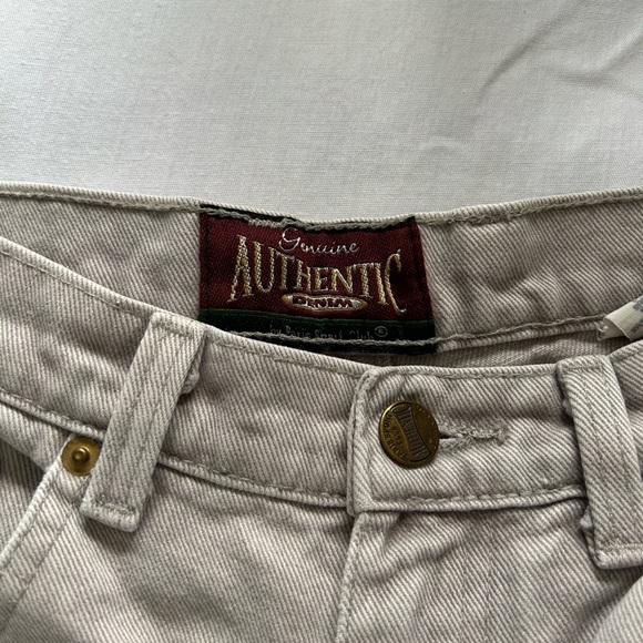 Really cute vintage shorts for the summer time - Picture 3 of 4